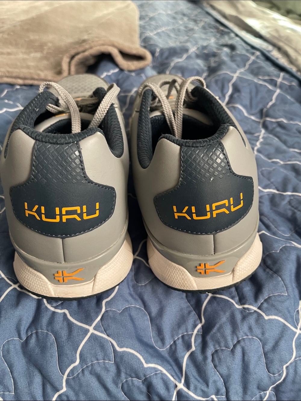 KURU Men's Grey Athletic Sneakers - Picture 13 of 15